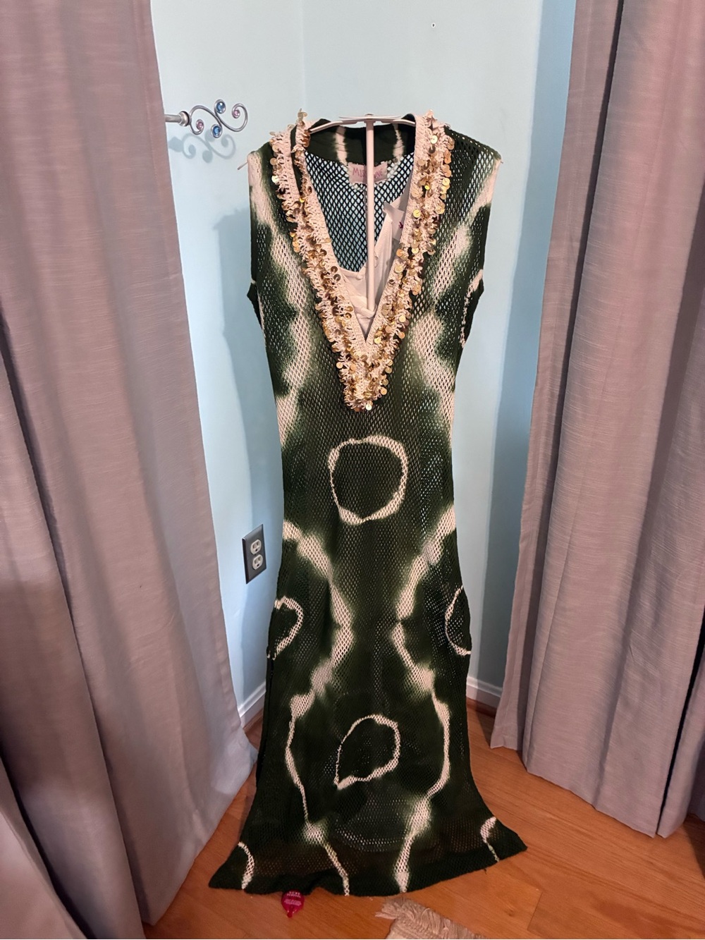 Miss June Crocheted Embellished Green Tie-Dye Lined Maxi Dress with V-Neck